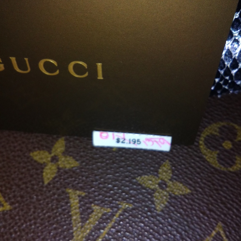 Gucci Handbag - Picture 4 of 8